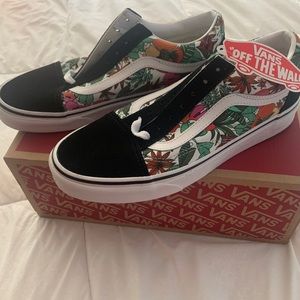 VANS Multi Tropic Suede Sneakers Size 6M / 7.5W